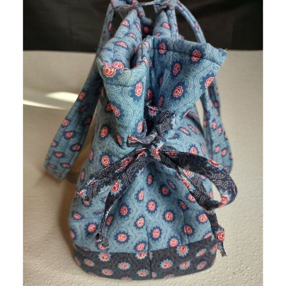 Beautiful and Unique Blue and Red Fabric Purse - Picture 13 of 15